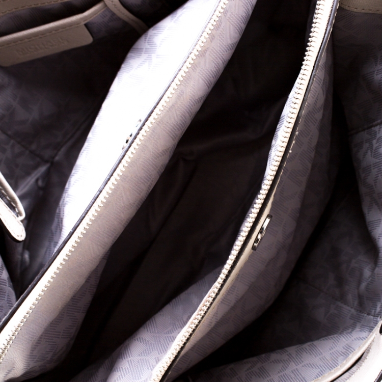 Pre Owned Michael Michael Kors Grey Saffiano Leather Savannah Tote