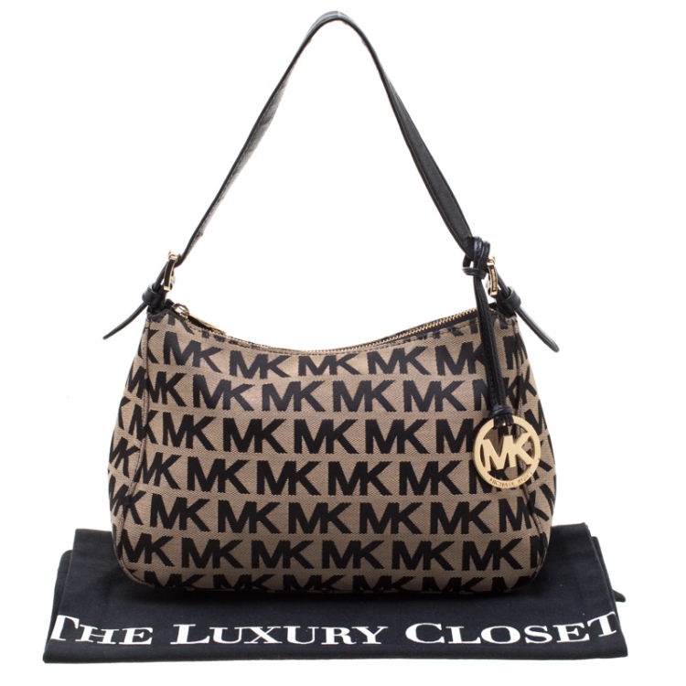 Pre Owned MICHAEL Michael Kors Beige/Black Signature Canvas Small Top Zip Shoulder Bag