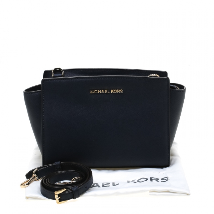 مملوكة مسبقًا MICHAEL Michael Kors Navy Blue Leather Medium Selma Crossbody Bag