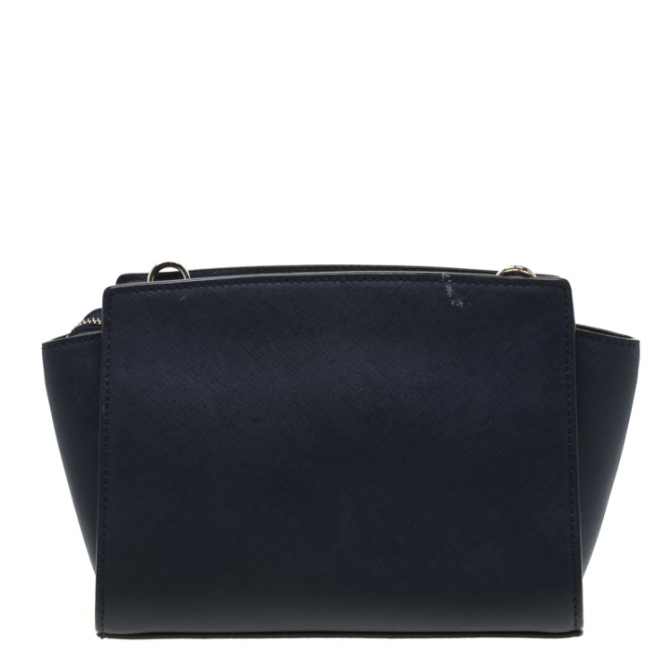 مملوكة مسبقًا MICHAEL Michael Kors Navy Blue Leather Medium Selma Crossbody Bag