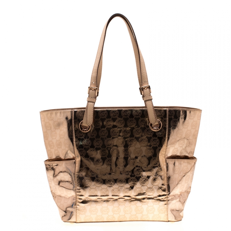 مملوكة مسبقًا MICHAEL Michael Kors Rose Gold Metallic Mirror Signature PVC  East-West Tote