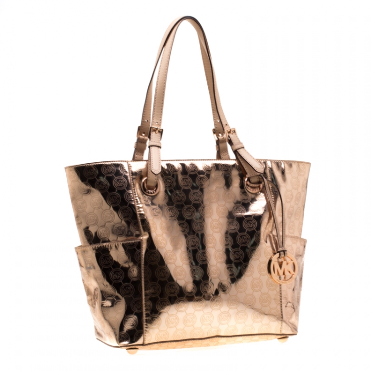 مملوكة مسبقًا MICHAEL Michael Kors Rose Gold Metallic Mirror Signature PVC  East-West Tote