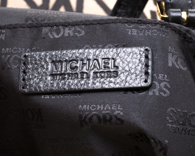 Pre Owned MICHAEL Michael Kors Black/Beige Signature Canvas North South Tote