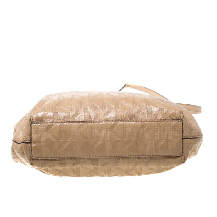 مملوكة مسبقًا MICHAEL Michael Kors Signature Beige Patent Leather Jet Set Chain Tote