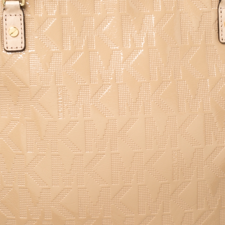 مملوكة مسبقًا MICHAEL Michael Kors Signature Beige Patent Leather Jet Set Chain Tote