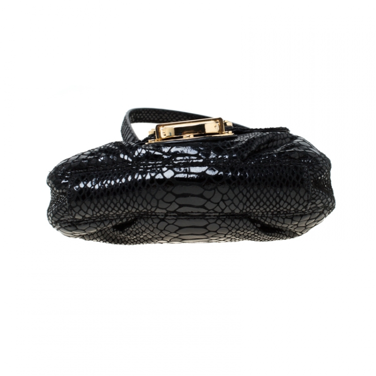 مملوكة مسبقًا Michael Kors Black Python Embossed Leather Charlton Crossbody Bag