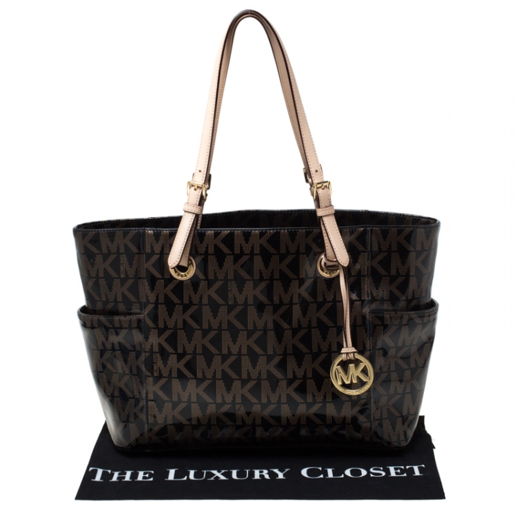 مملوكة مسبقًا Michael Michael Kors Black/Beige Large Signature Patent Leather Jet Set Tote