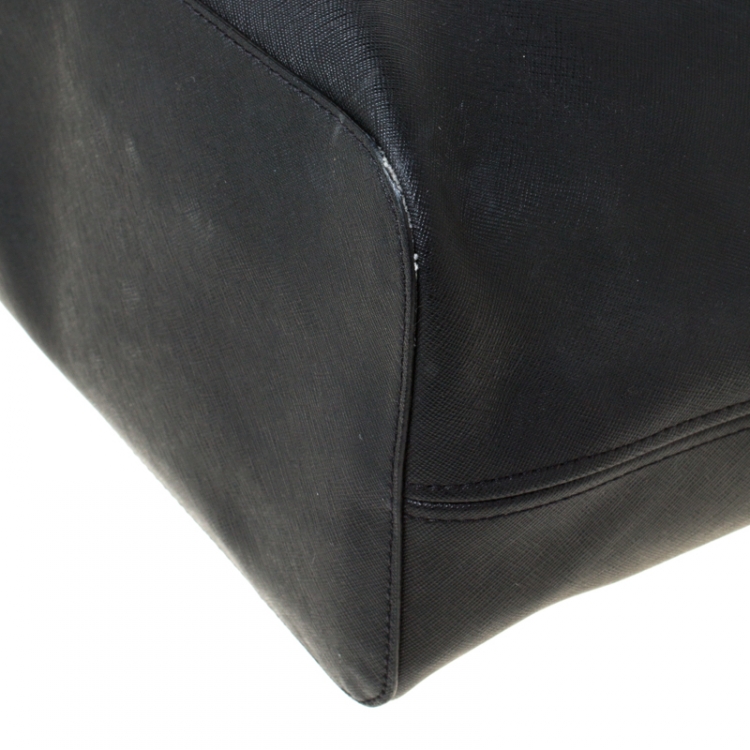 مملوكة مسبقًا Michael Michael Kors Black Saffiano Leather Jet Set Travel Tote