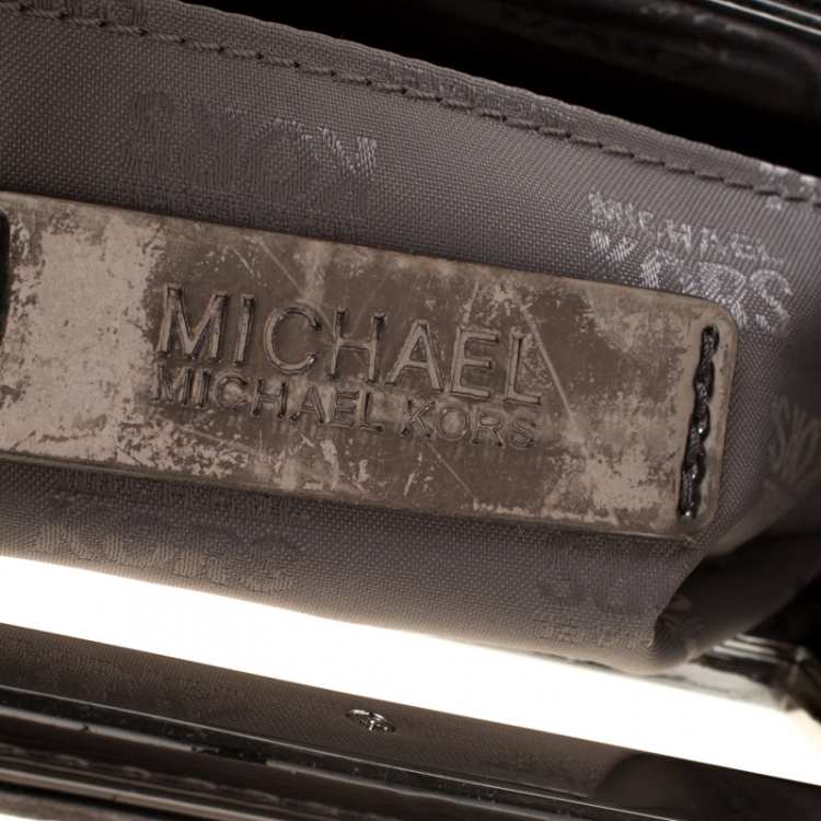 Pre Owned Michael Michael Kors Metallic Patent Leather Berkley Clutch