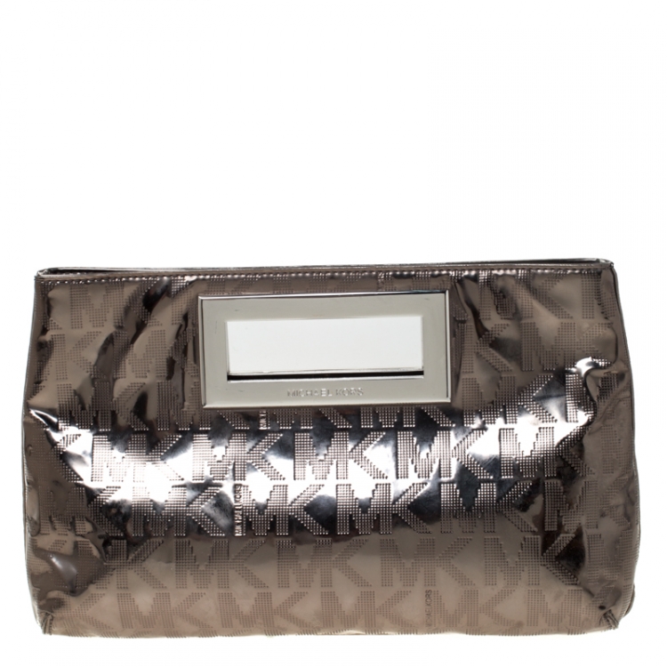 Pre Owned Michael Michael Kors Metallic Patent Leather Berkley Clutch