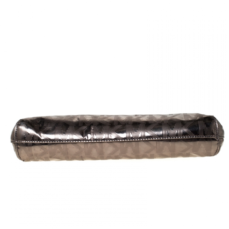 Pre Owned Michael Michael Kors Metallic Patent Leather Berkley Clutch