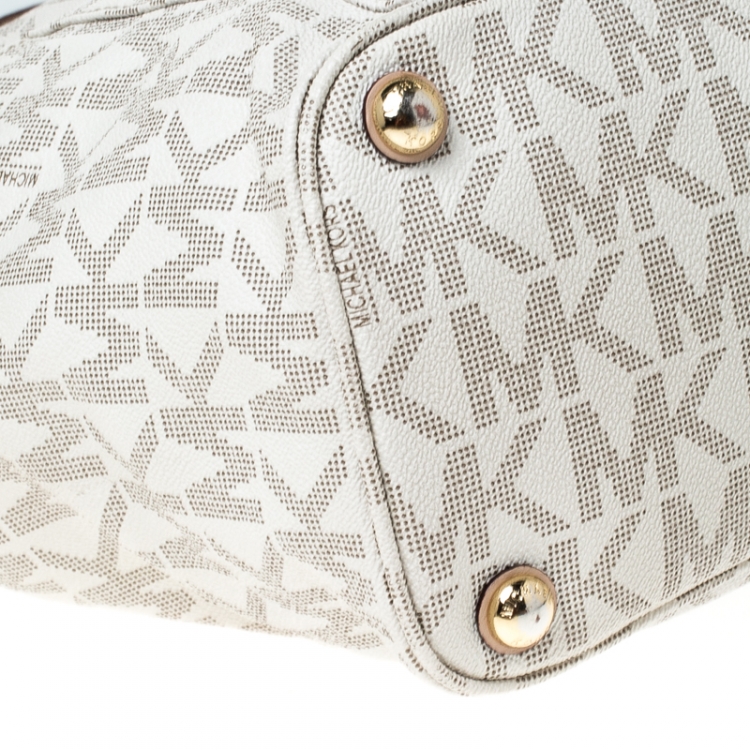 Pre Owned Michael Michael Kors Off White Signature Coated Canvas Jet Set Tote