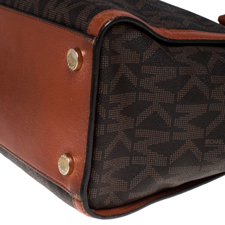 مملوكة مسبقًا MICHAEL Michael Kors Brown Signature Coated Canvas and Leather Selma Tote