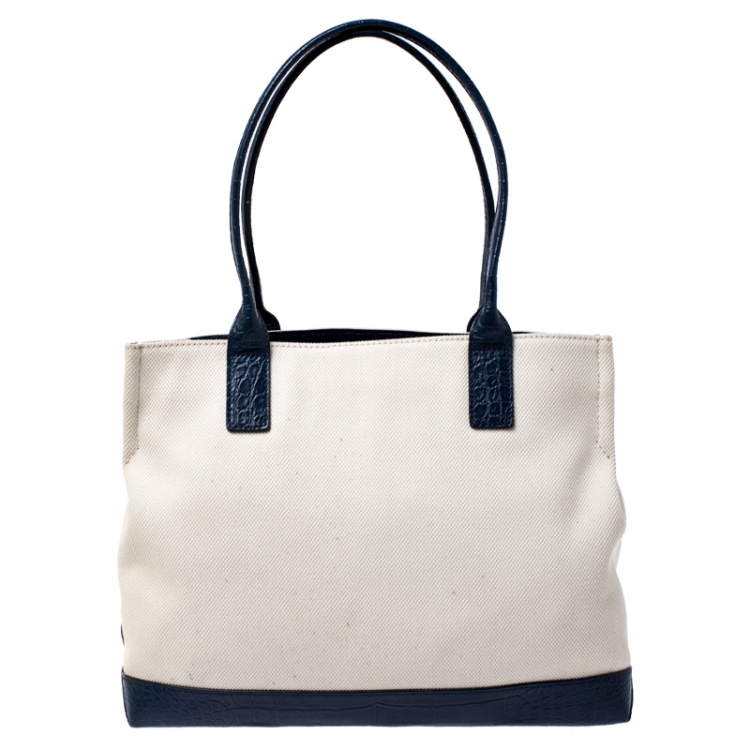 Pre Owned Michael Michael Kors Off White/Blue Canvas and Croc Embossed Leather Tote