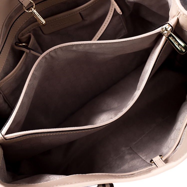 Pre Owned Michael Michael Kors Brown Signature Coated Canvas Jet Set Travel Tote