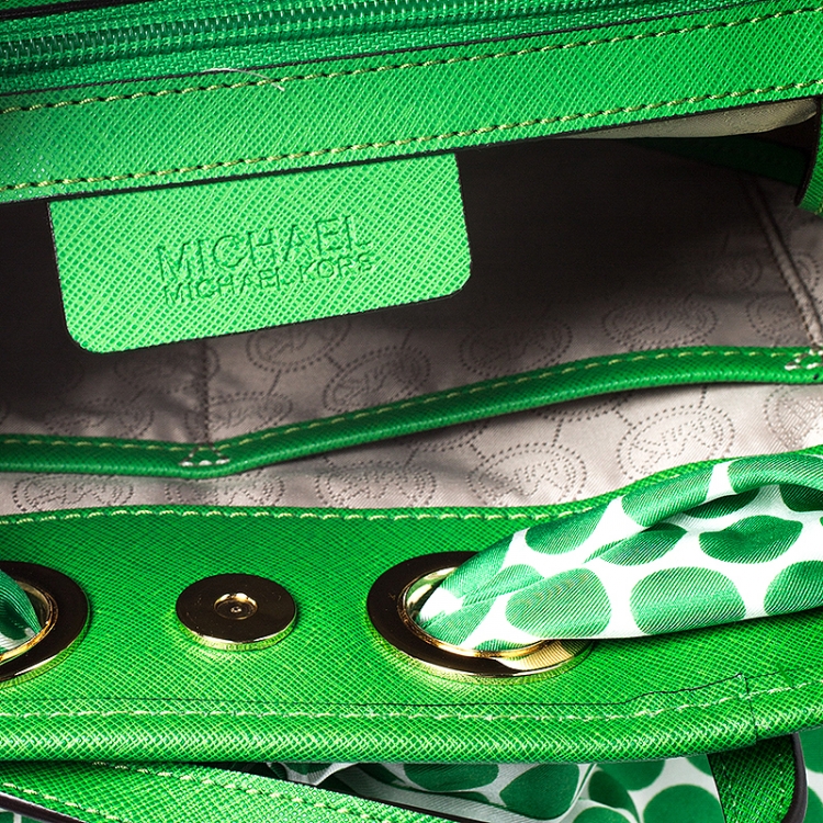 Pre Owned MICHAEL Michel Kors Green Leather Jet Set Scarf Tote