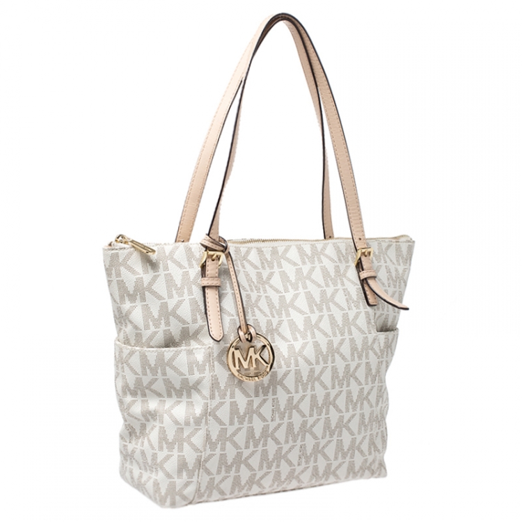 Pre Owned Michael Michael Kors Beige/Off White Signature Coated Canvas Jet Set Tote