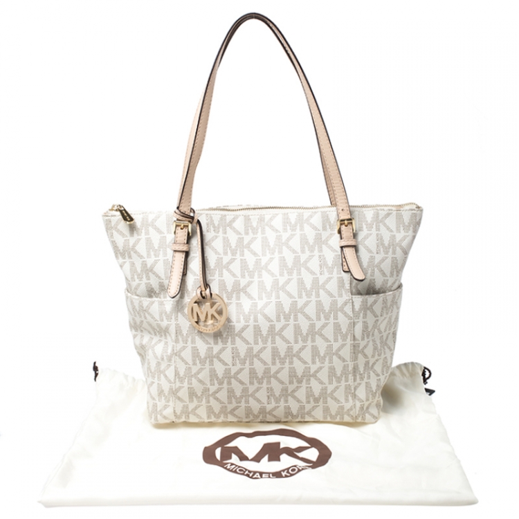 Pre Owned Michael Michael Kors Beige/Off White Signature Coated Canvas Jet Set Tote