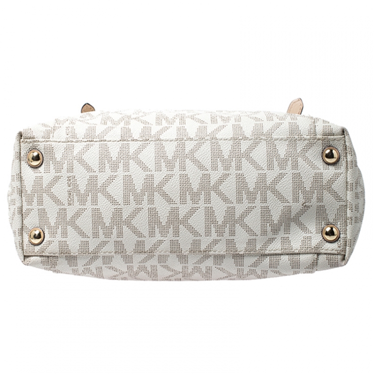 Pre Owned Michael Michael Kors Beige/Off White Signature Coated Canvas Jet Set Tote