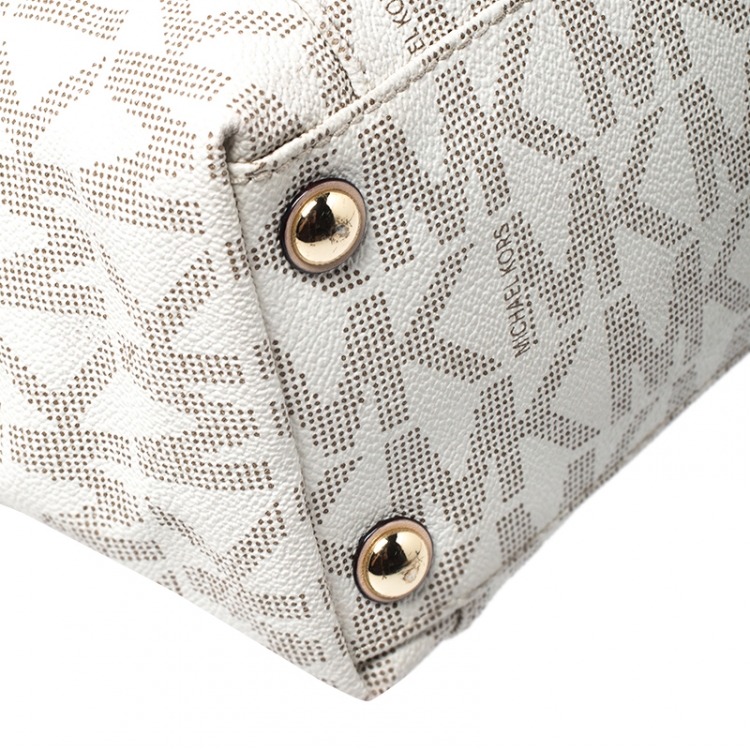 Pre Owned Michael Michael Kors Beige/Off White Signature Coated Canvas Jet Set Tote