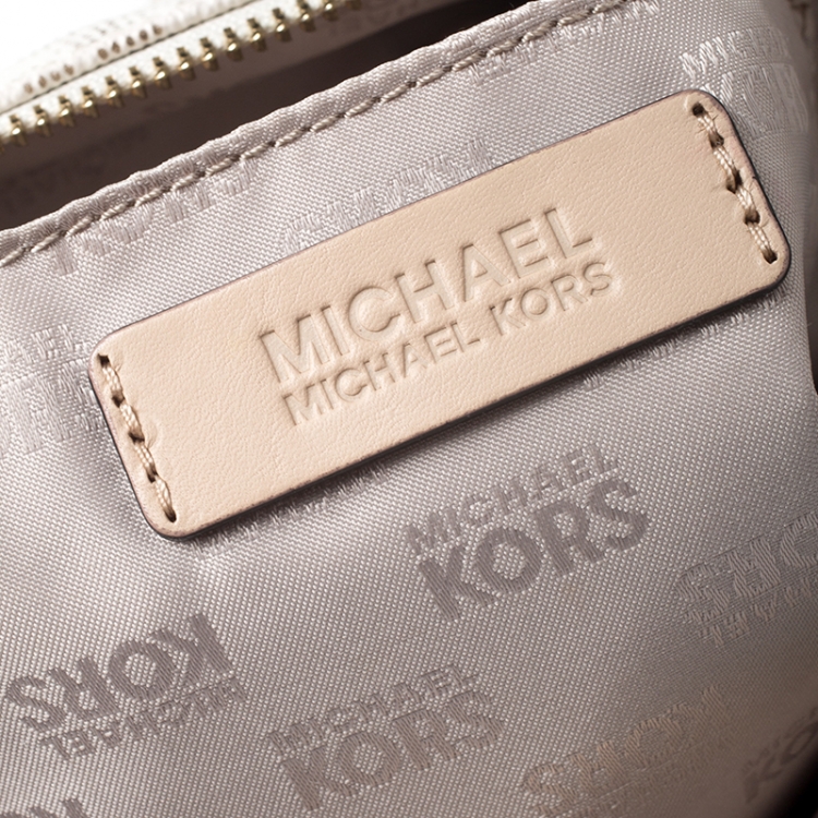 Pre Owned Michael Michael Kors Beige/Off White Signature Coated Canvas Jet Set Tote