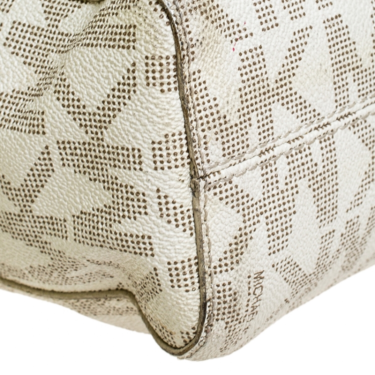 Pre Owned MICHAEL Michael Kors Beige Signature Coated Canvas Large Jet Set Tote