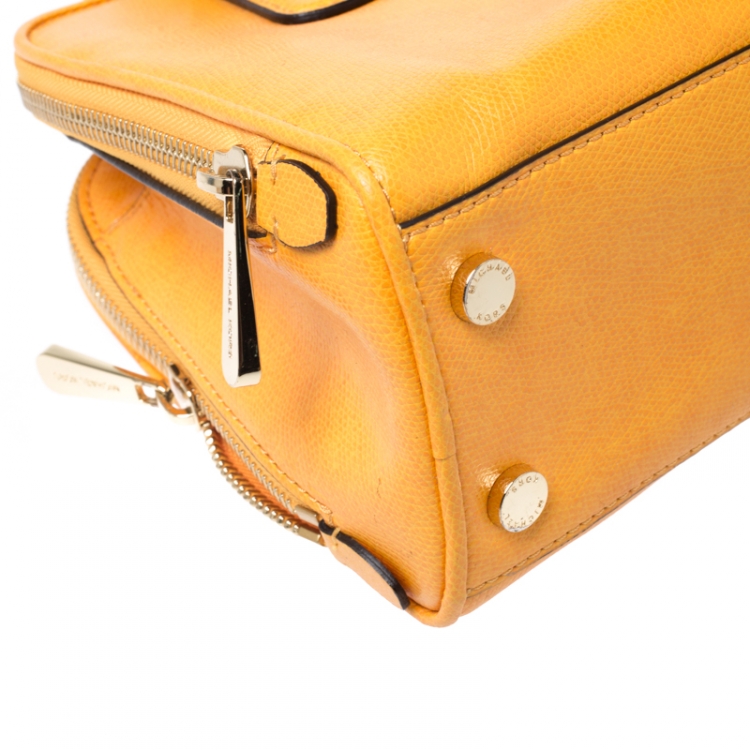 Pre Owned MICHAEL Michael Kors Mustard Leather Medium Reese Satchel