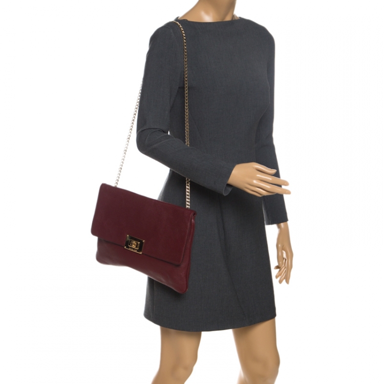 Pre Owned MICHAEL Michael Kors Maroon Leather Turnlock Chain Shoulder Bag