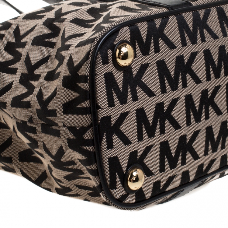 Pre Owned MICHAEL Michael Kors Black/Beige Signature Canvas Tote