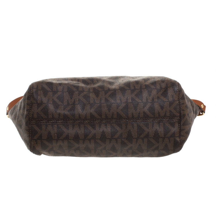 Pre Owned Michael Michael Kors Brown Signature Leather Jet Set Chain Hobo