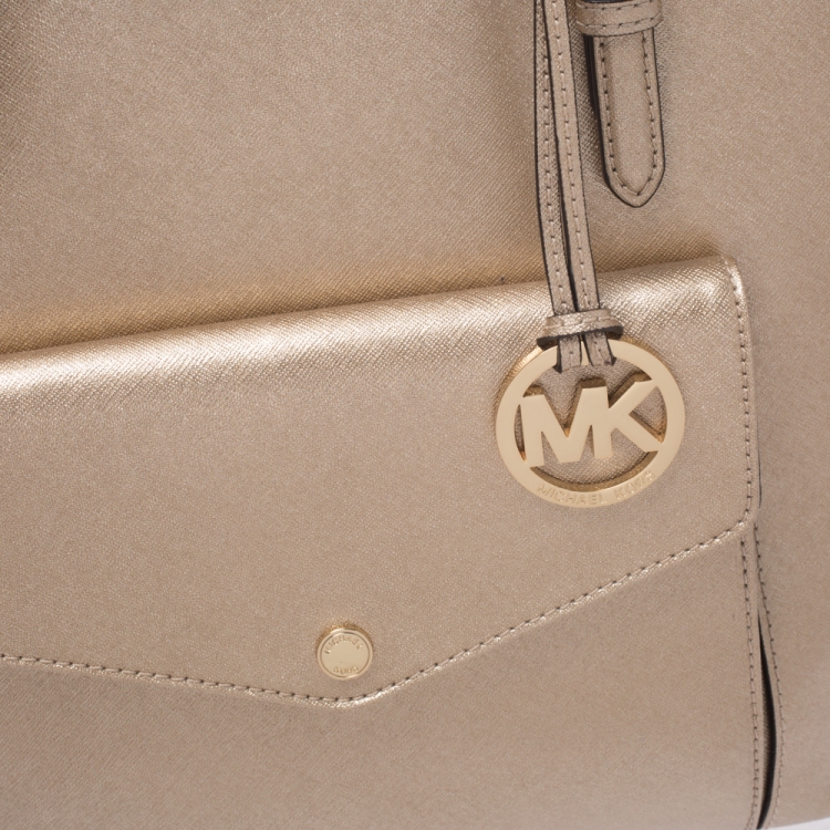 مملوكة مسبقًا Michael Kors Metallic Gold Leather Jet Set Pocket Tote