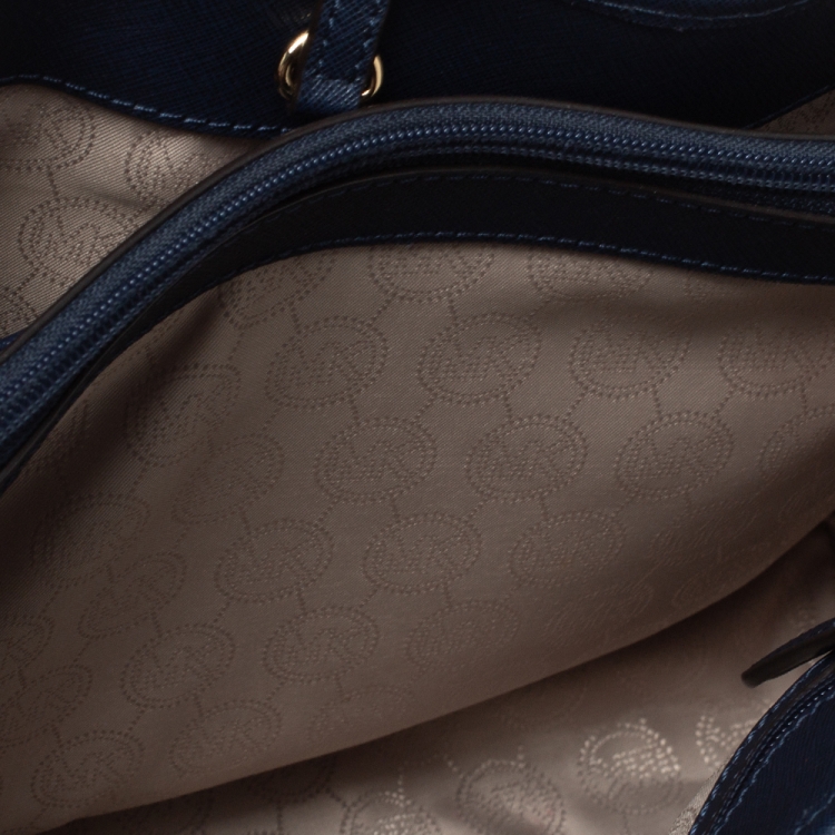 Pre Owned Michael Michael Kors Navy Blue Leather Jet Set Tote