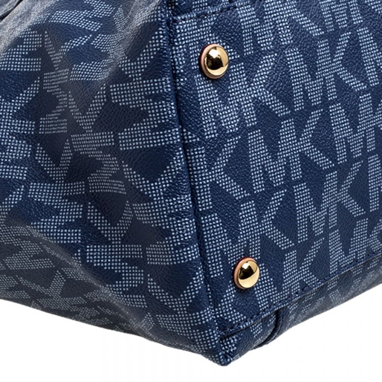 Pre Owned MICHAEL Michael Kors Blue Signature Coated Canvas and Leather Jet Set Tote