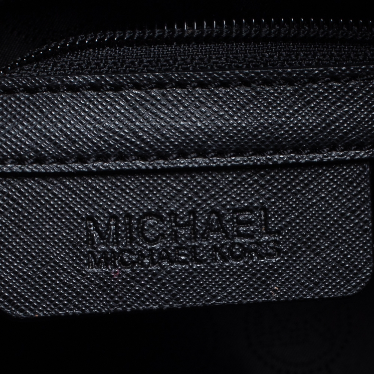 مملوكة مسبقًا MICHAEL Micheal Kors Black Leather Small Selma Crossbody Bag