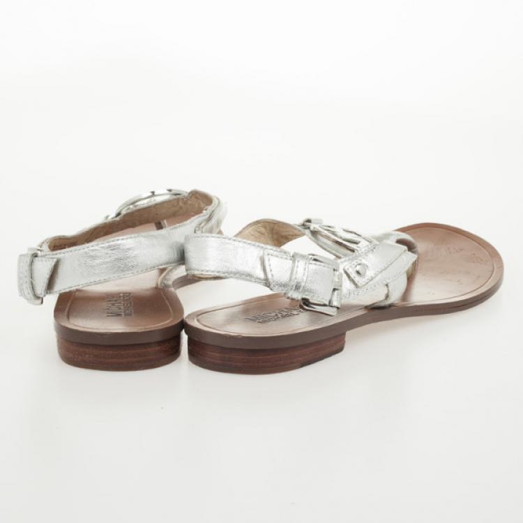 Pre Owned MICHAEL Michael Kors Silver Leather Aubrey Logo Thong Sandals Size 38 
