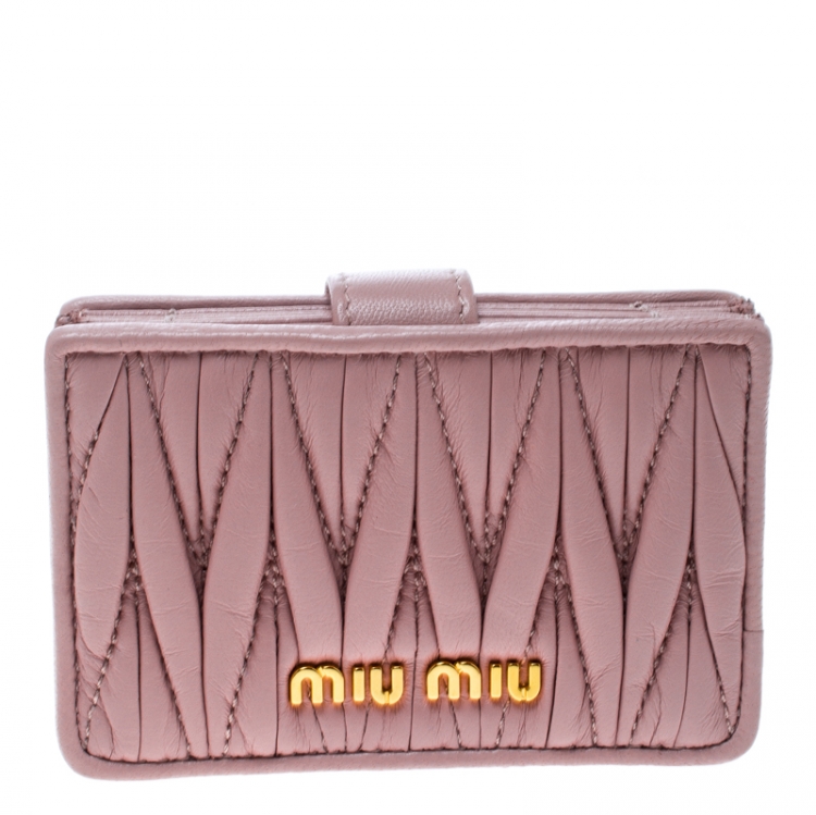 Pre Owned Miu Miu Blush Pink Matelasse Leather Card Holder