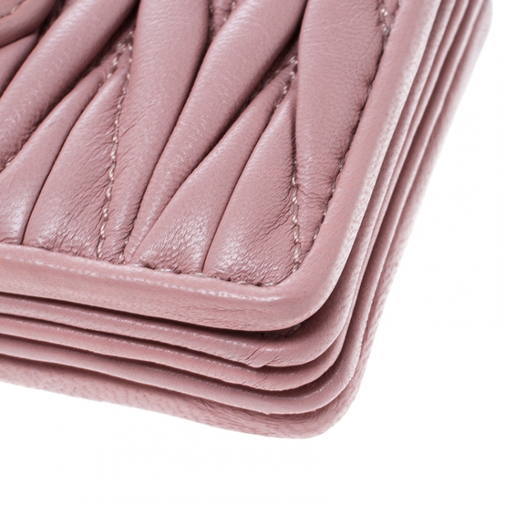 Pre Owned Miu Miu Blush Pink Matelasse Leather Card Holder