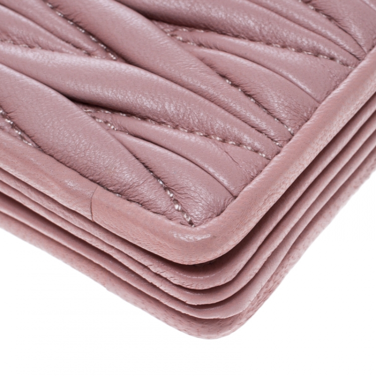 Pre Owned Miu Miu Blush Pink Matelasse Leather Card Holder