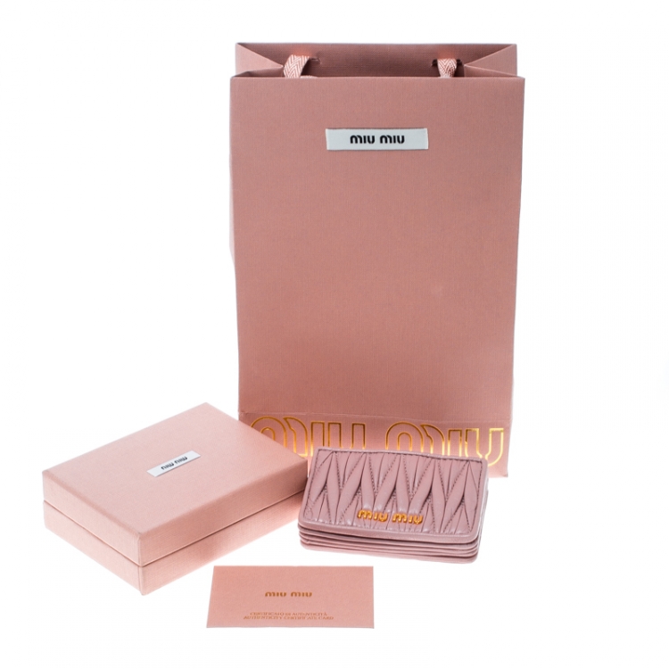 Pre Owned Miu Miu Blush Pink Matelasse Leather Card Holder