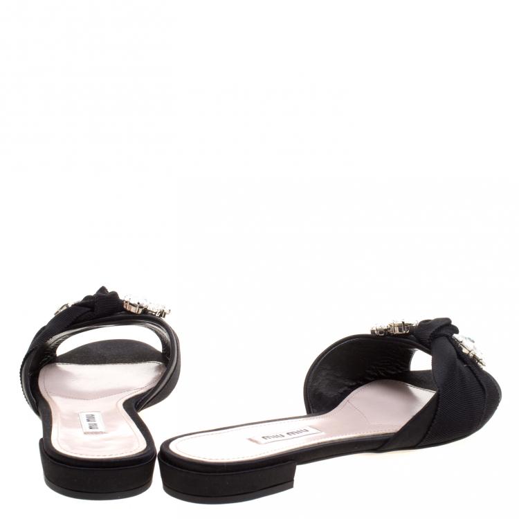 مملوكة مسبقًا Miu Miu Black Jeweled Satin Flat Slides Size 38