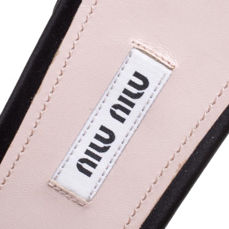مملوكة مسبقًا Miu Miu Black Jeweled Satin Flat Slides Size 38