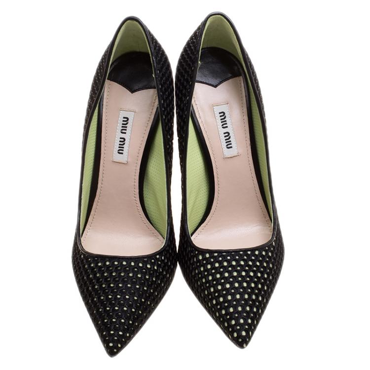 Pre Owned Miu Miu Black Mesh Pointed Toe Pumps Size 37.5