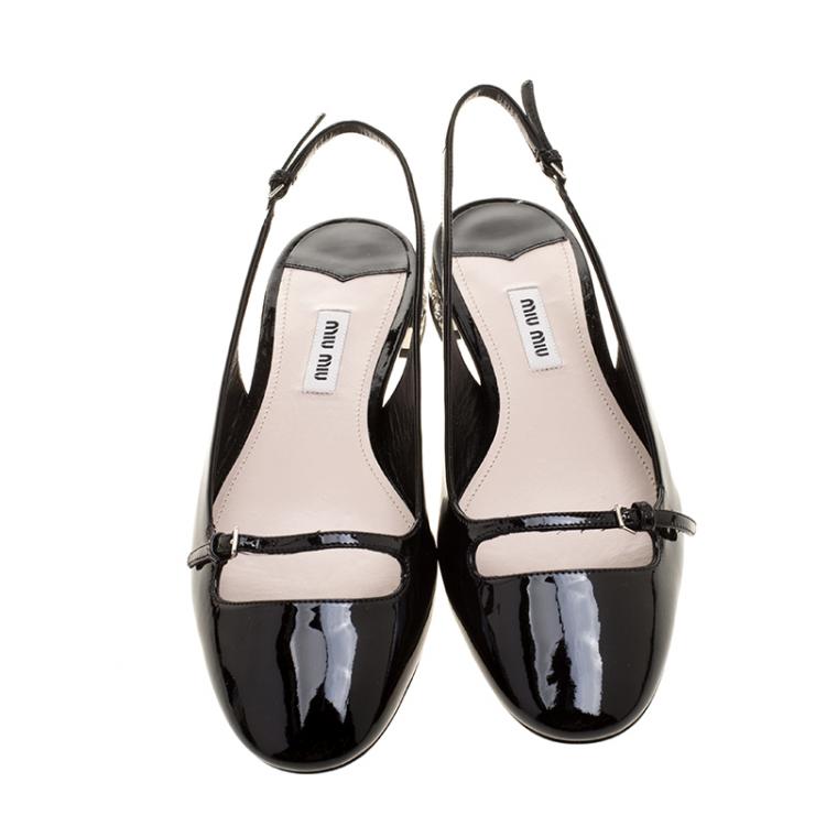 مملوكة مسبقًا Miu Miu Black Patent Leather Slingback Crystal Embellished Mary Jane Flats Size 38.5