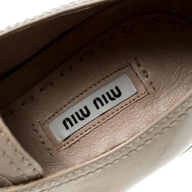 Pre Owned Miu Miu Beige Patent Leather Crystal Studded Cap Toe Sneakers Size 38