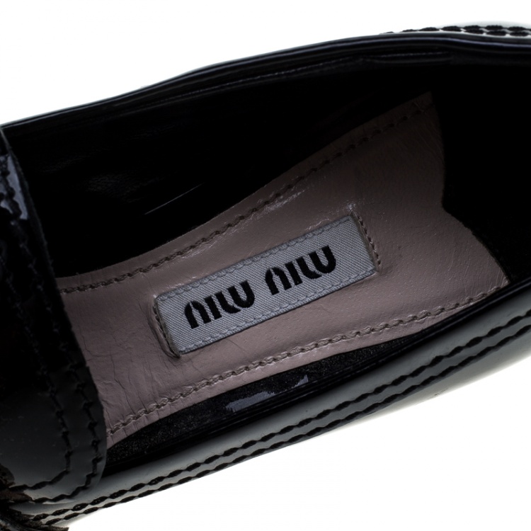 Pre Owned Miu Miu Black Patent Leather Crystal Embellished Buckle Loafer Pumps Size 34