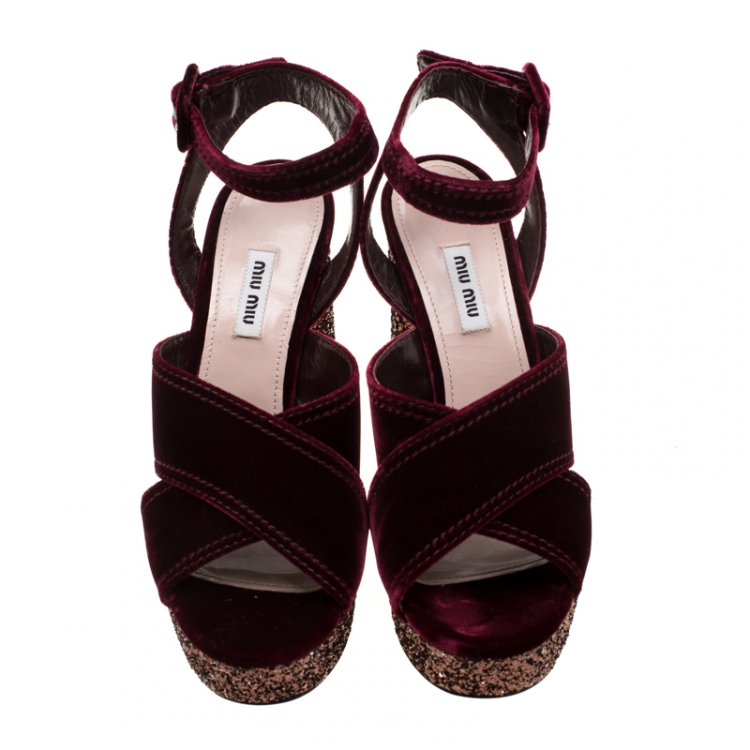Pre Owned Miu Miu Burgundy Velvet Cross Strap Glitter Platform Ankle Strap Sandals Size 39.5