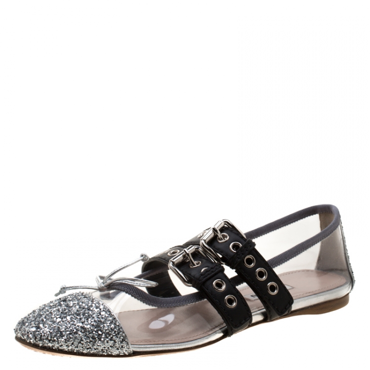 Pre Owned Miu Miu Metallic Silver Glitter And PVC Bow Buckle Detail Strappy Ballet Flat Sandals Size 38