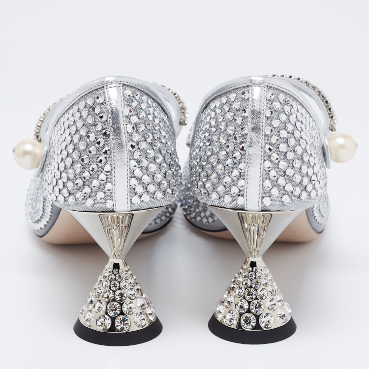 مملوكة مسبقًا Miu Miu Silver Mesh And Leather Embellished Mary Jane Pumps  Size 40