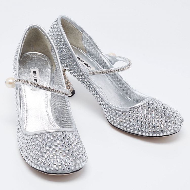 مملوكة مسبقًا Miu Miu Silver Mesh And Leather Embellished Mary Jane Pumps  Size 40
