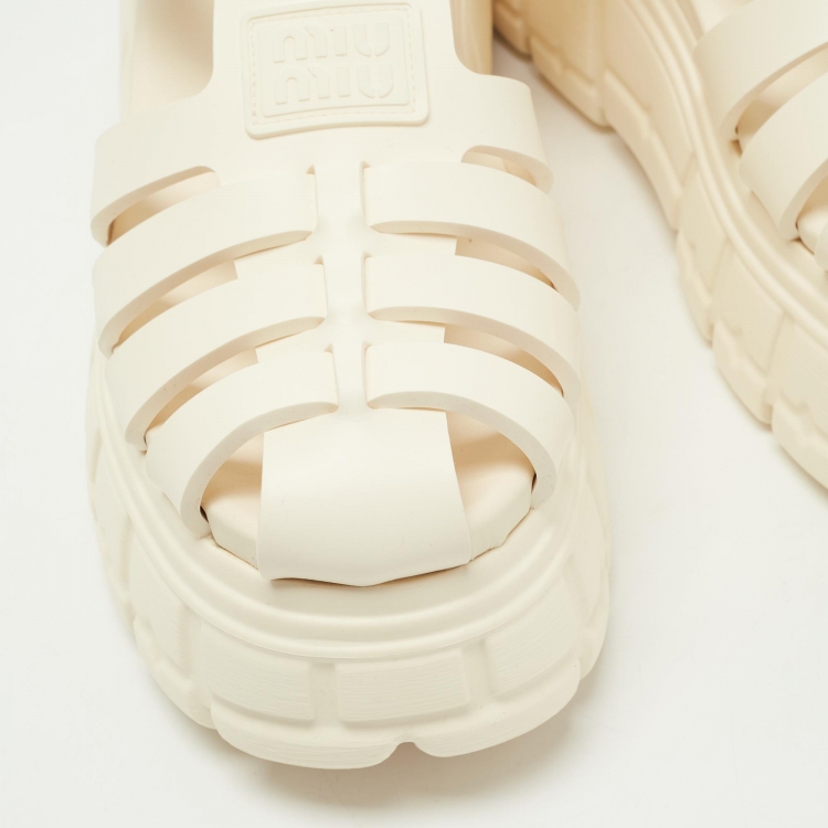 Pre Owned Miu Miu Cream Rubber Eva Platform Sandals Size 39